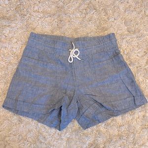 Athleta Cabo Linen 4” shorts, excellent condition, size 4